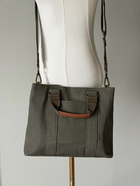Utility FEED Cotton Canvas Crossbody Tote in Olive